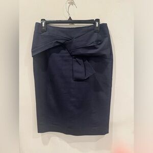 Zara Bow Pencil Skirt M lightly used 🔥🔥🔥